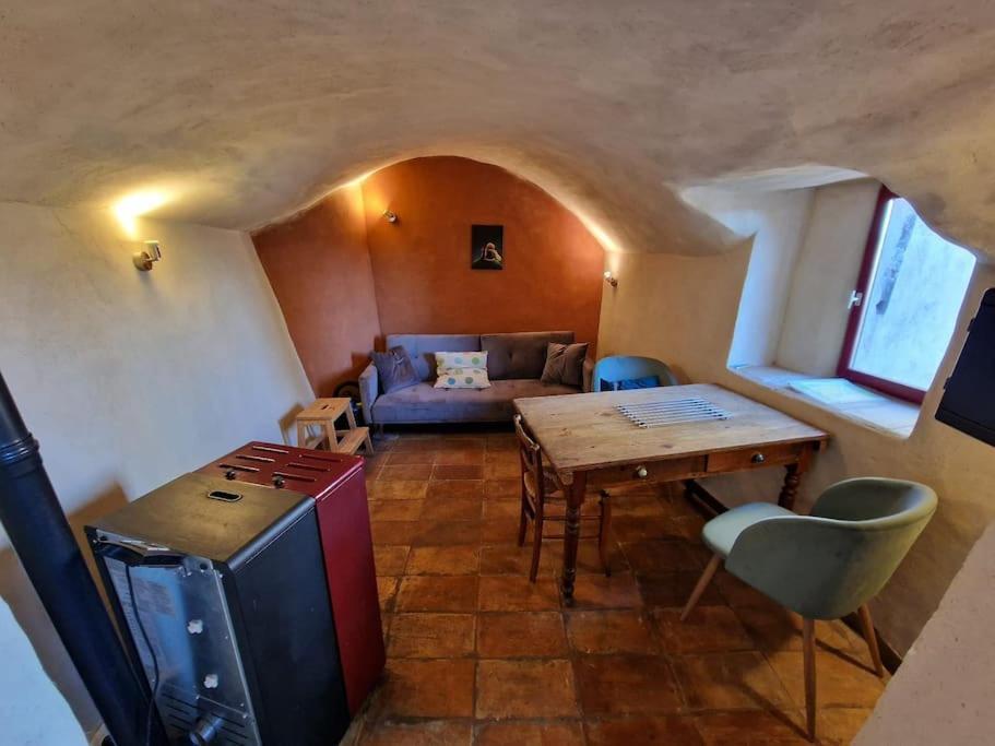 Le Salagou Sauna Ferienhaus